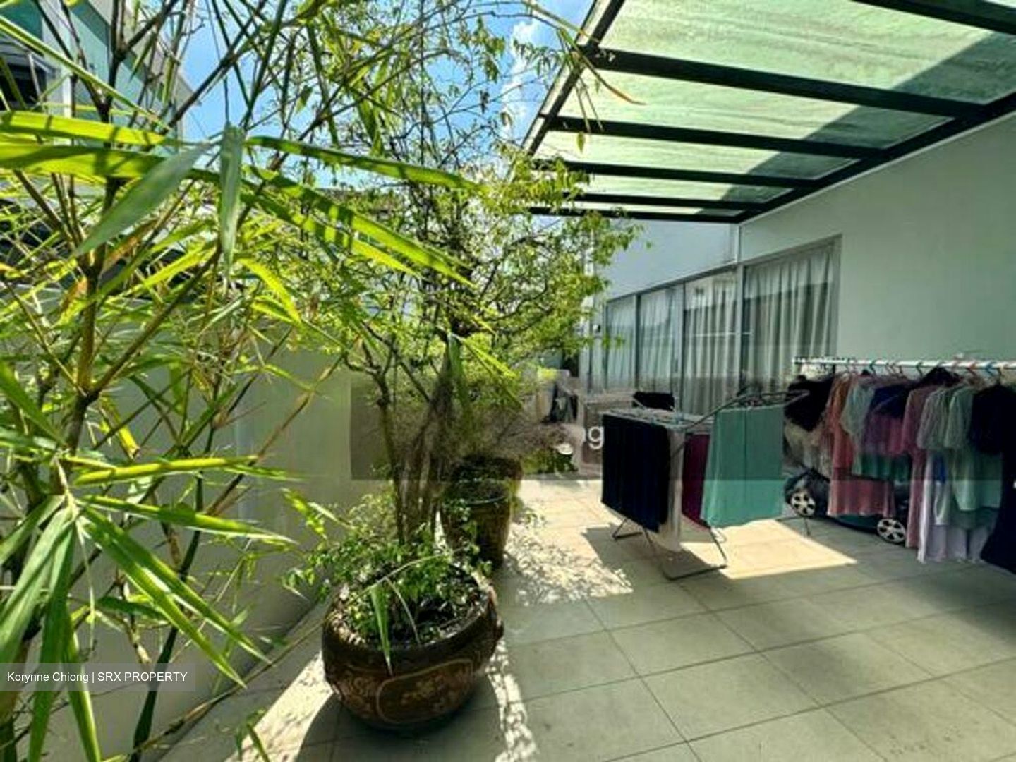 Huit (D26), Terrace #435741961